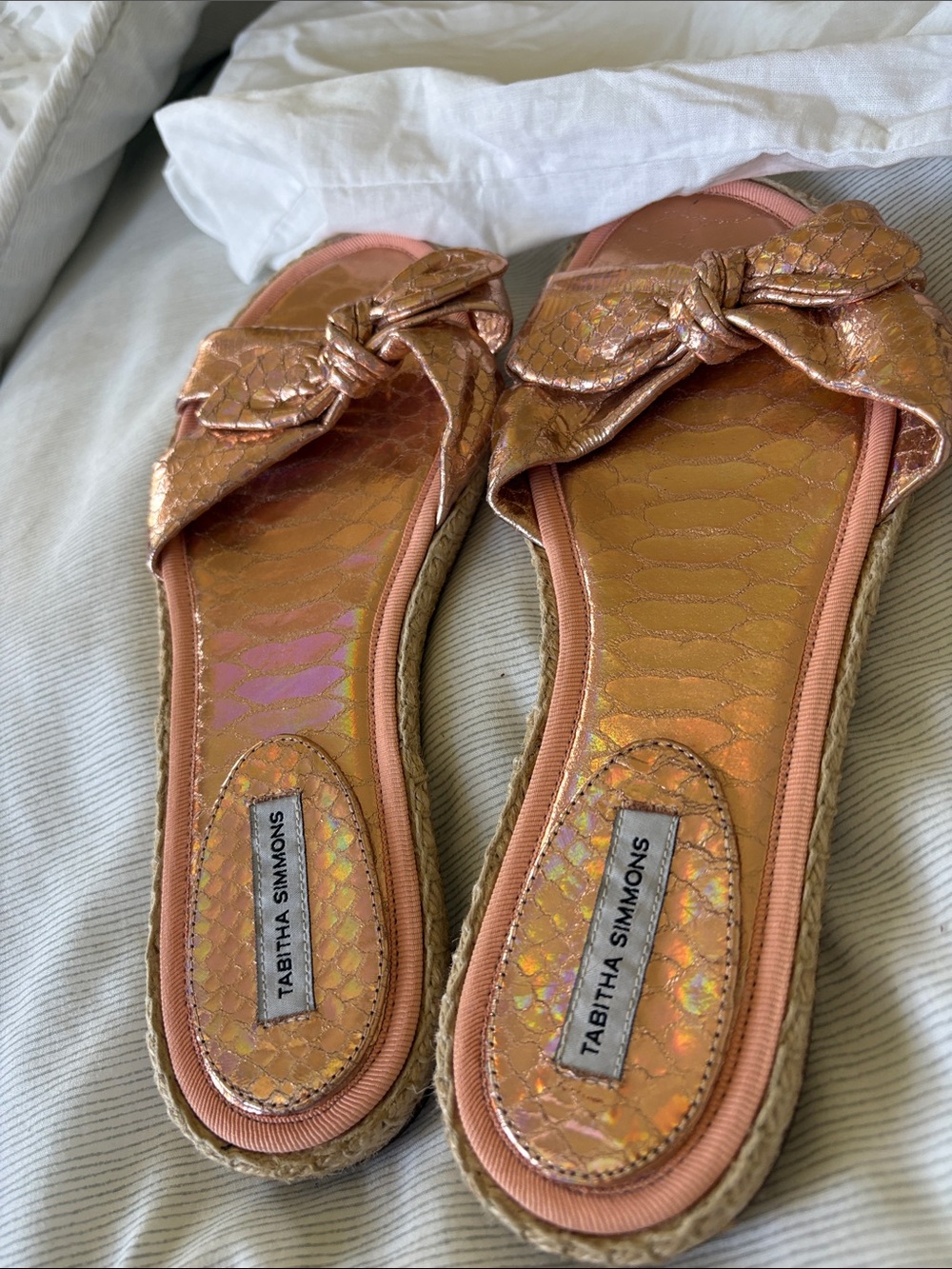 NWOT rose gold metallic Heli Bow Slide Sandal- 38 with dust bag. NWOT